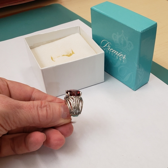 Premier Designs, NWT Large garnet stone filigree silver ring SZ 7 - Picture 9 of 12